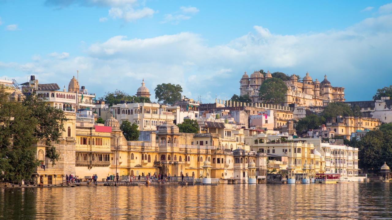 JOURNEYS IN INDIA - UDAIPUR AND JAIPUR: INDIA’S NATURAL BEAUTIES