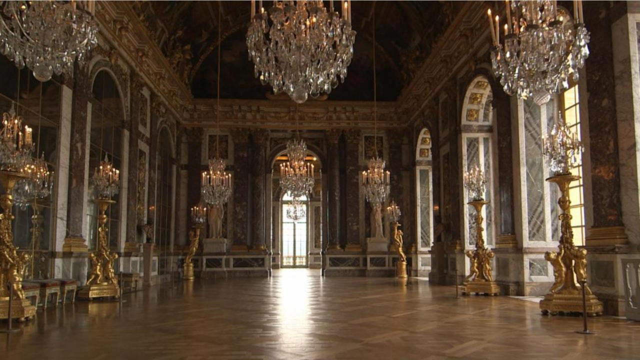 Versailles Furniture